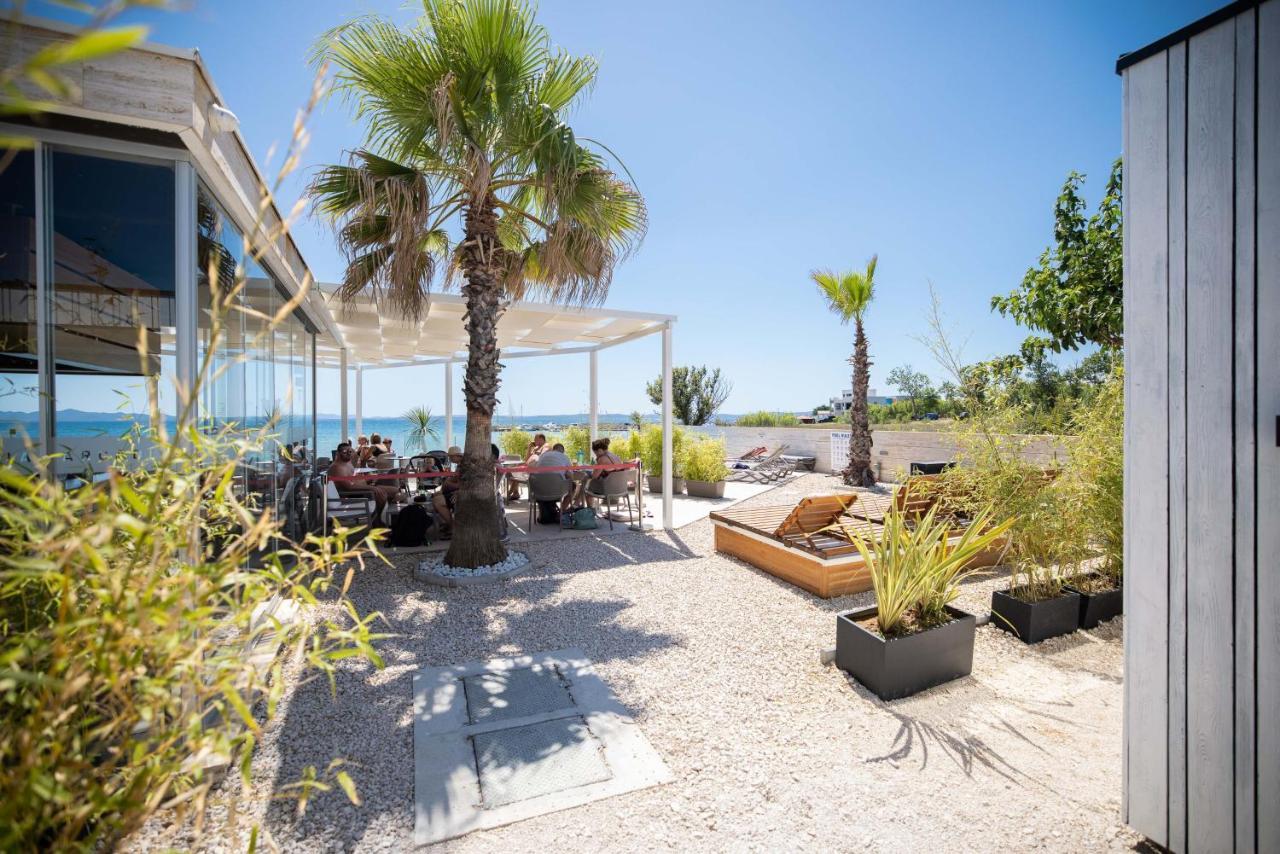 Arcadia Eco-Luxe Mobile Homes With Infinity Pool By Oiko Collection Privlaka  Exterior photo