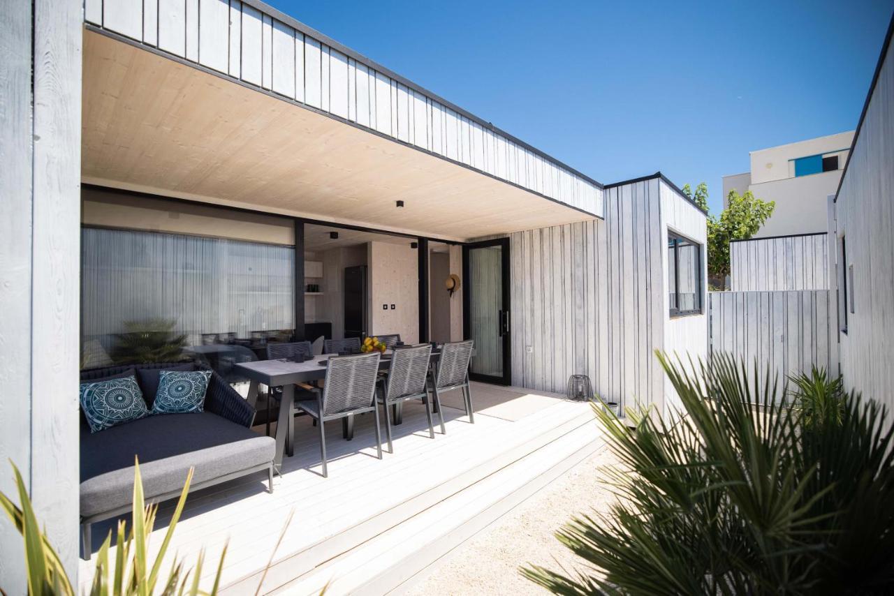 Arcadia Eco-Luxe Mobile Homes With Infinity Pool By Oiko Collection Privlaka  Exterior photo